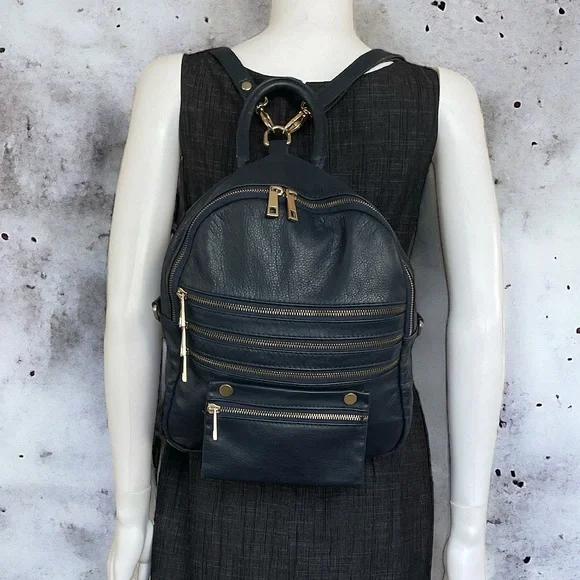 Laura Di Magio Milano Gold Genuine Leather Miniature Backpack NWT LAURA DI MAGGIO Laura di Maggio Handbags main image 4